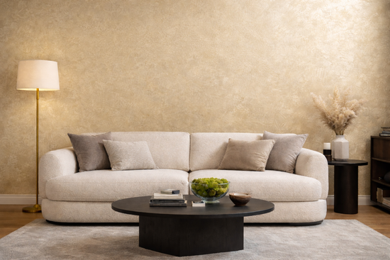 Gold on the Wall – Inspirations and Arrangements for the Living Room and Bedroom